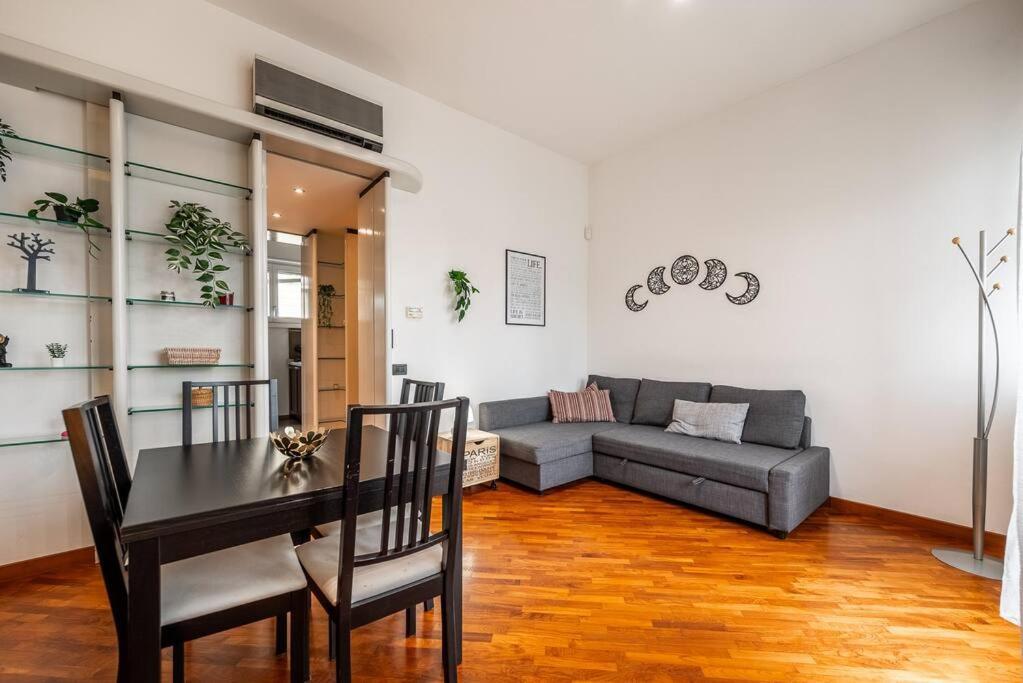 Carrobbio'S Nest - Elegant With Wifi And Netflix Apartment Milano Ngoại thất bức ảnh